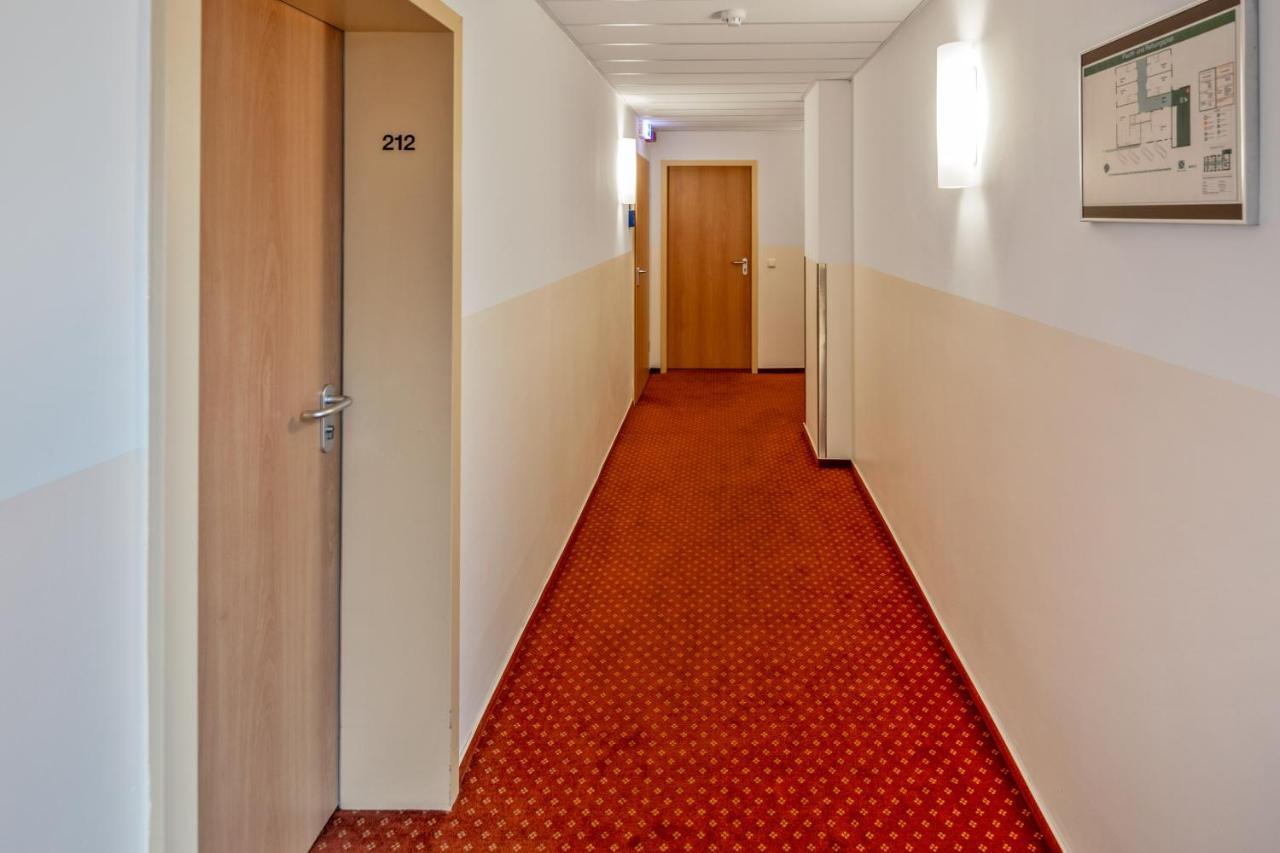 Academy Lodge Boardinghouse Hamburg-Harburg Buitenkant foto