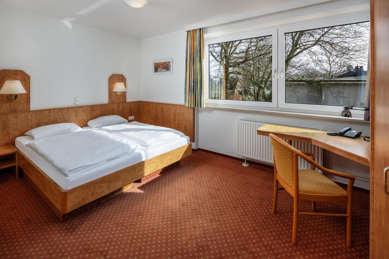 Academy Lodge Boardinghouse Hamburg-Harburg Buitenkant foto