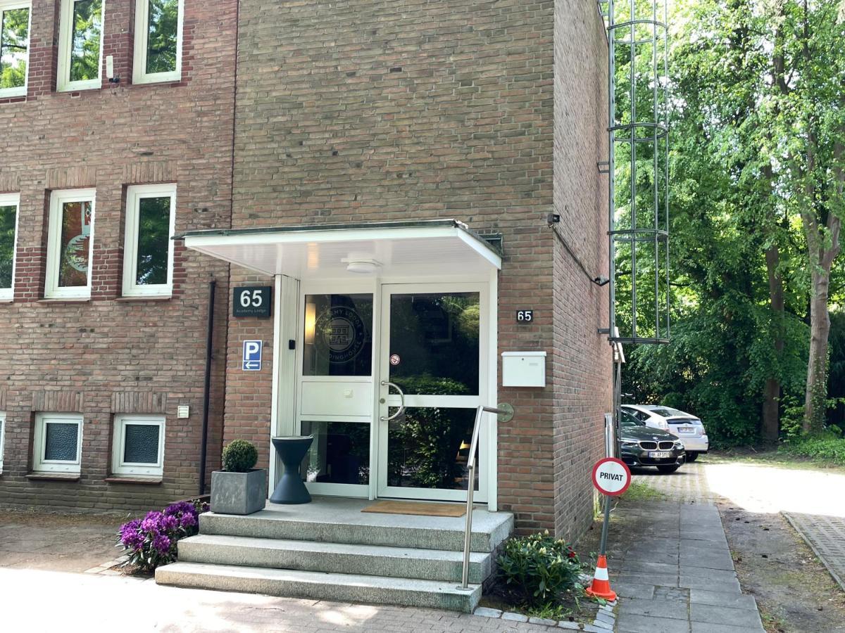 Academy Lodge Boardinghouse Hamburg-Harburg Buitenkant foto